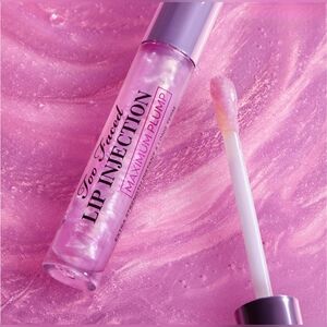 TOO FACED Lip Injection EXTRA STRENGTH INSTANT AND LONG TERM LIP PLUMPER